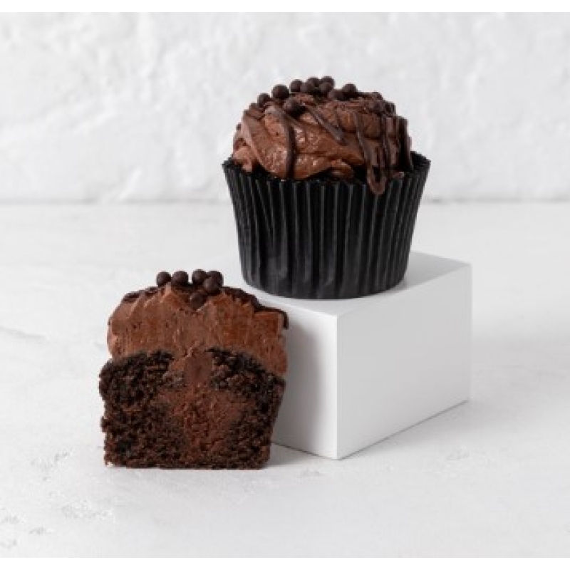 Ultimate Chocolate Filled Cup Cakes 